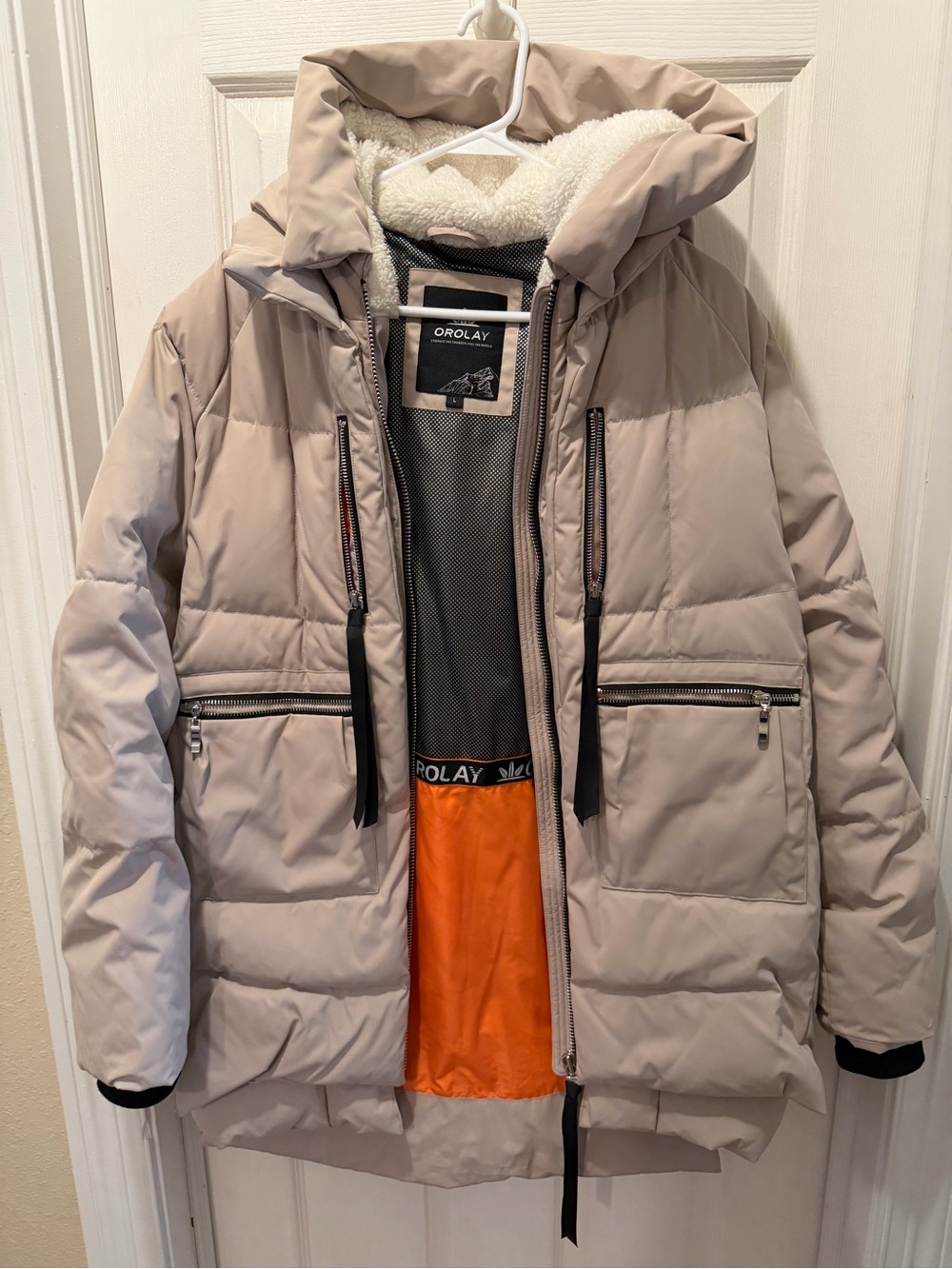 Orolay Women’s Beige Puffer Jacket with Hood
